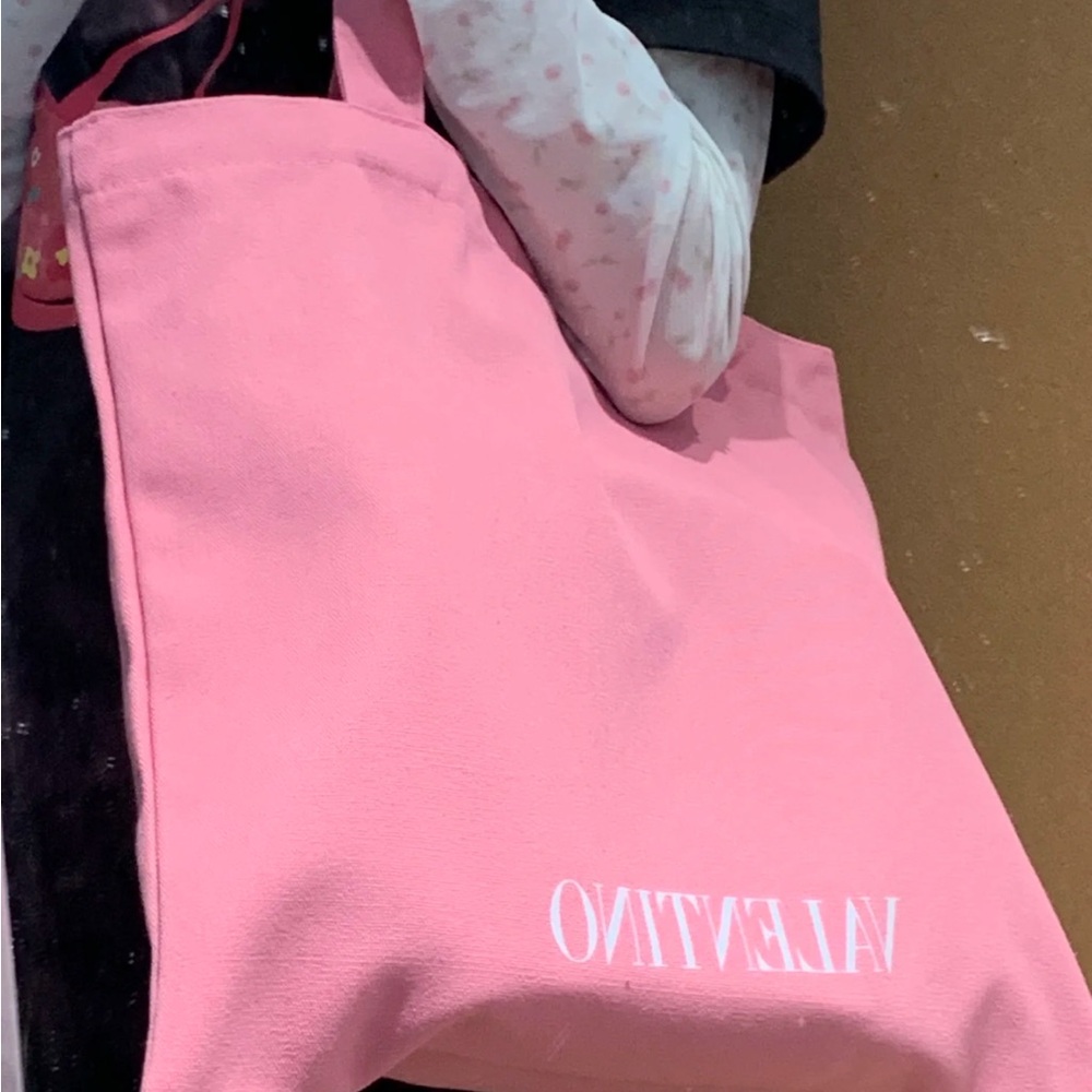 Valentino gift Pink Tote Bag - Picture 6 of 6